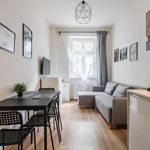 Rentplanet - Nadodrze Apartament
